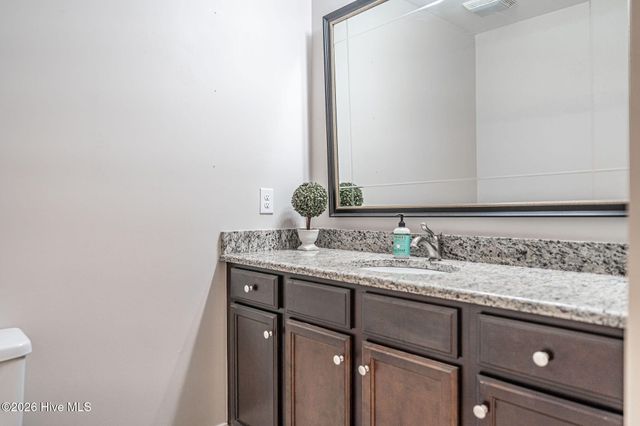 107 W Chelsea Court, Southern Pines, NC 28387