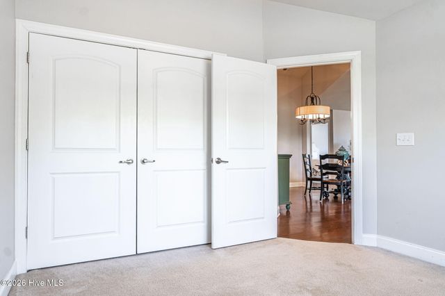 107 W Chelsea Court, Southern Pines, NC 28387