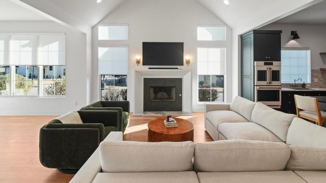 3157 Salado Creek Dr, Tyler, TX 75703