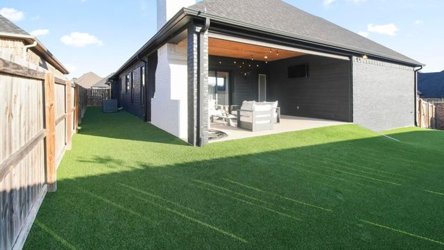 3157 Salado Creek Dr, Tyler, TX 75703