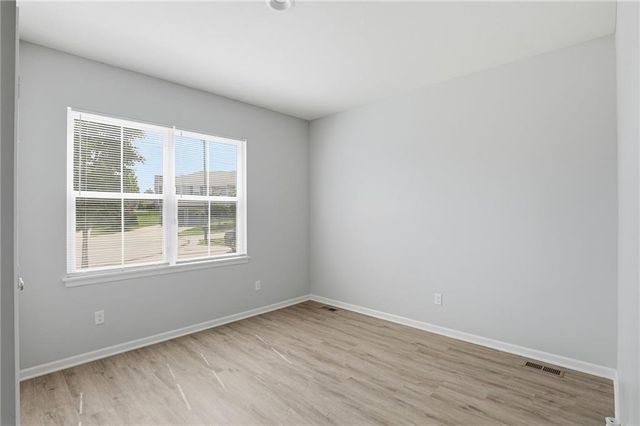 21709 N Ridge Court, Peculiar, MO 64078