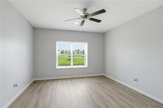 21709 N Ridge Court, Peculiar, MO 64078