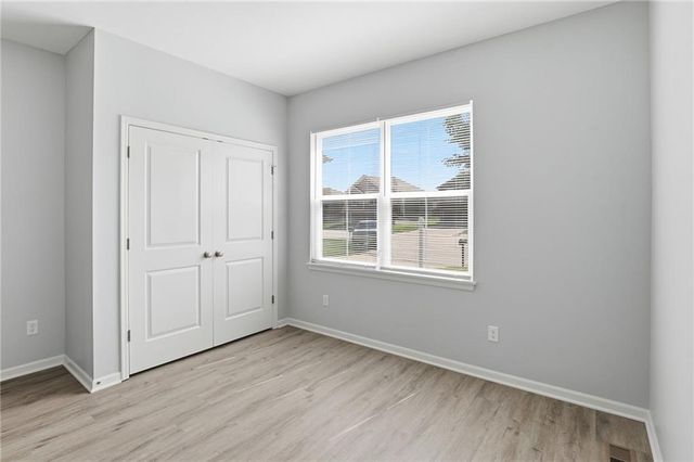 21709 N Ridge Court, Peculiar, MO 64078