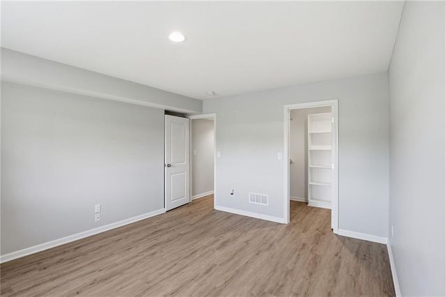 21709 N Ridge Court, Peculiar, MO 64078