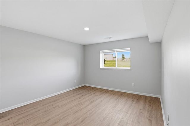 21709 N Ridge Court, Peculiar, MO 64078