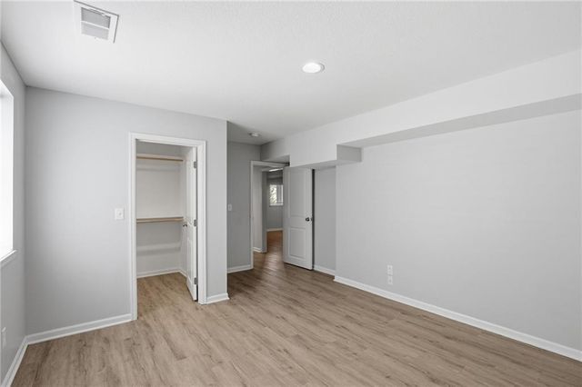 21709 N Ridge Court, Peculiar, MO 64078