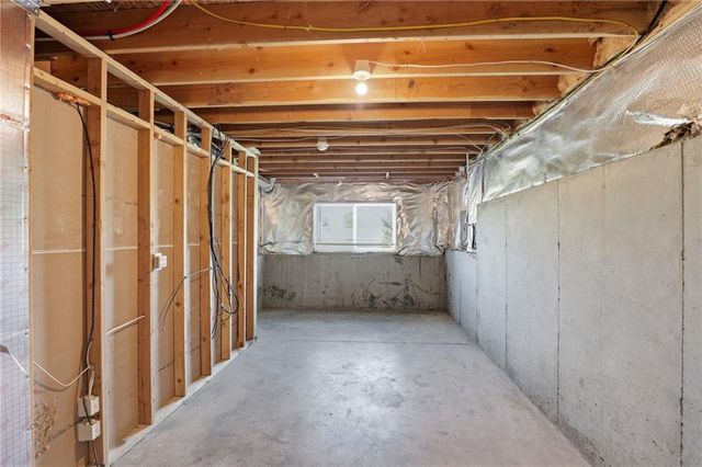 21709 N Ridge Court, Peculiar, MO 64078
