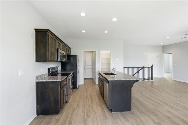 21709 N Ridge Court, Peculiar, MO 64078