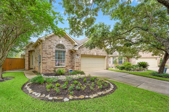 25202 Glen Holly Lane, Katy, TX 77494