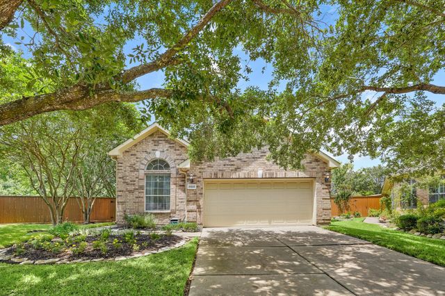 25202 Glen Holly Lane, Katy, TX 77494