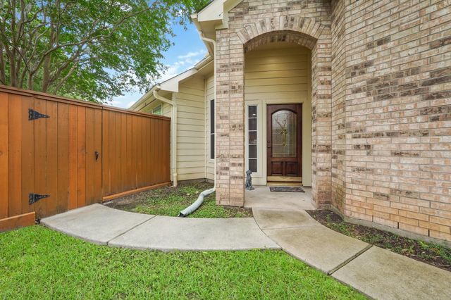 25202 Glen Holly Lane, Katy, TX 77494