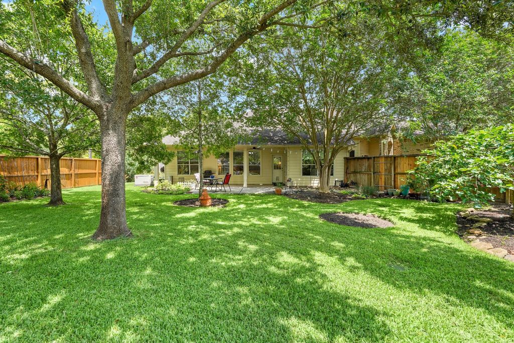 25202 Glen Holly Lane, Katy, TX 77494