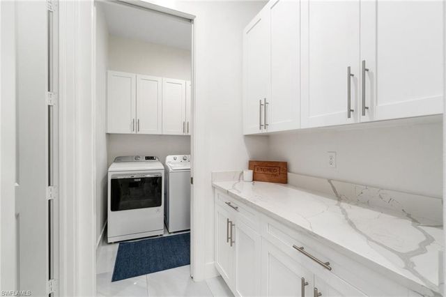 3160 Safe Harbor DR, Naples, FL 34117