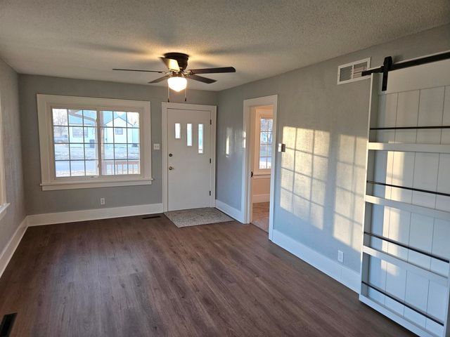 1432 S Martinson, Wichita, KS 67213