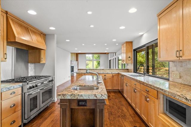 625 N Hopper Rd, Modesto, CA 95357