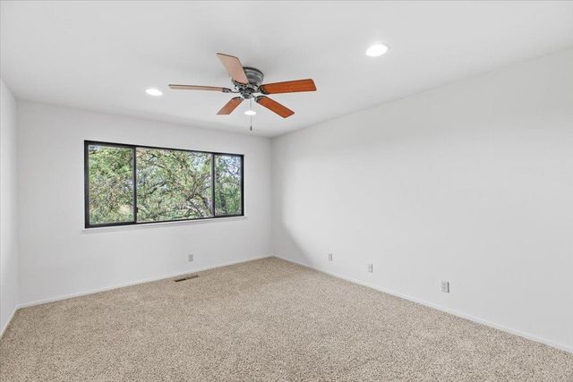 625 N Hopper Rd, Modesto, CA 95357