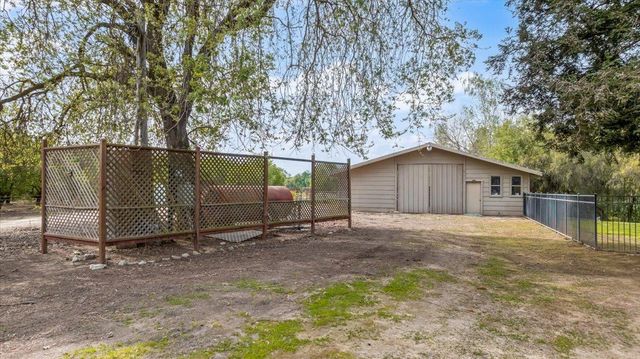 625 N Hopper Rd, Modesto, CA 95357