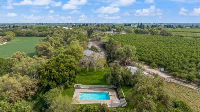 625 N Hopper Rd, Modesto, CA 95357