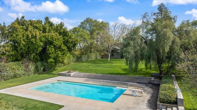 625 N Hopper Rd, Modesto, CA 95357