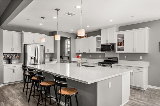 6916 Baroque Court, San Bernardino, CA 92407