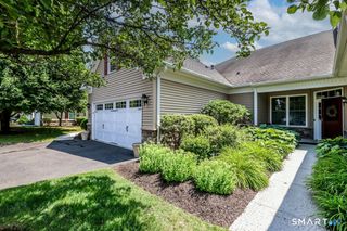 13 Watkins Drive 13, Newtown, CT 06482