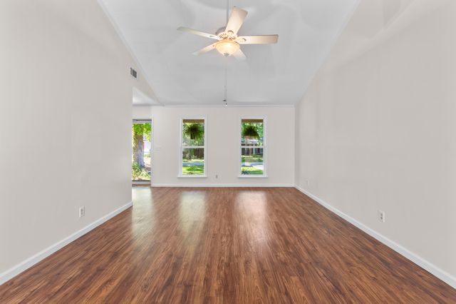 29 Hillcreek Boulevard, James Island, SC 29412