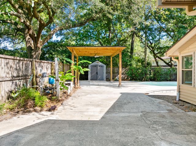 29 Hillcreek Boulevard, James Island, SC 29412
