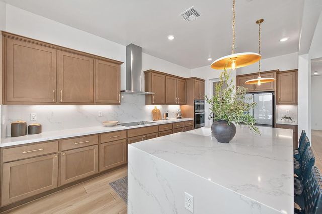 200 Pryor Ct, Rescue, CA 95672