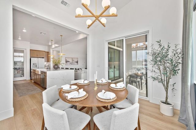 200 Pryor Ct, Rescue, CA 95672