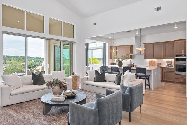 200 Pryor Ct, Rescue, CA 95672