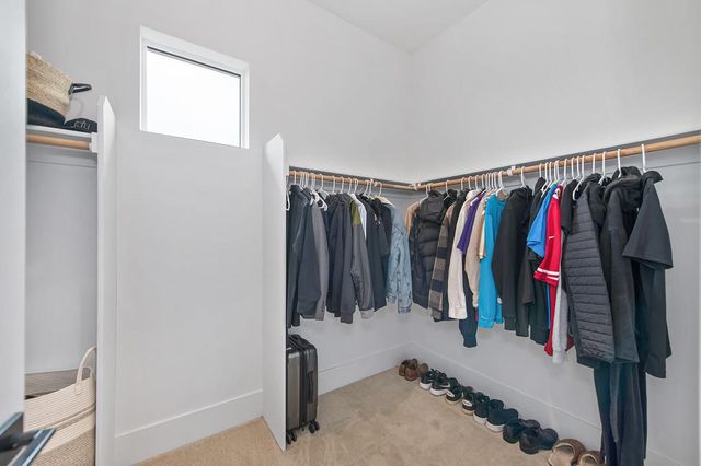 200 Pryor Ct, Rescue, CA 95672