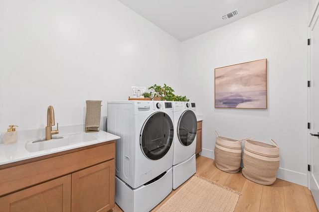 200 Pryor Ct, Rescue, CA 95672