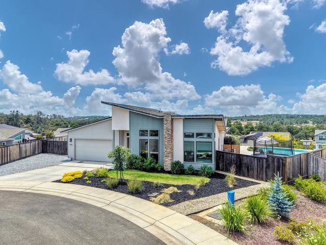 200 Pryor Ct, Rescue, CA 95672