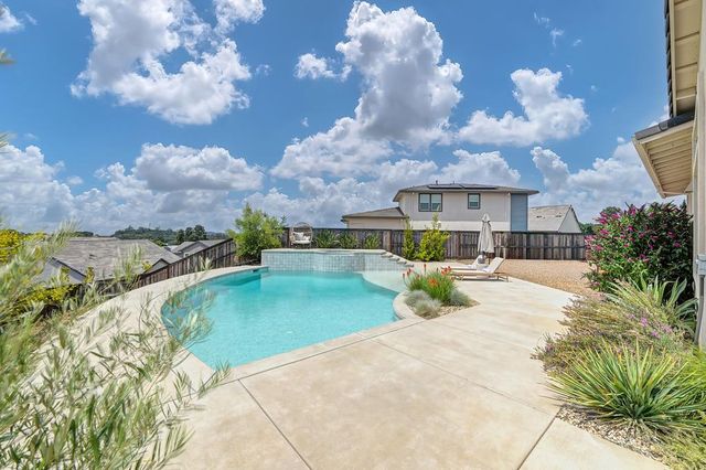200 Pryor Ct, Rescue, CA 95672