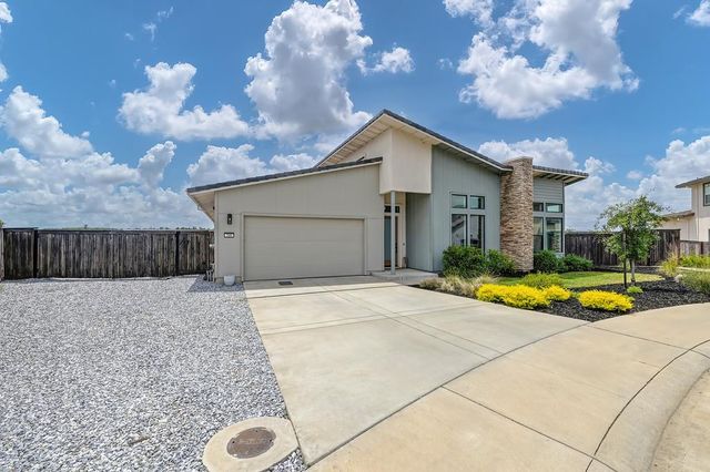 200 Pryor Ct, Rescue, CA 95672