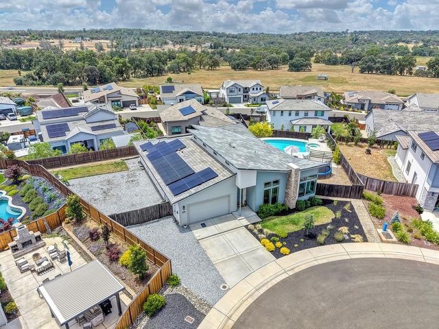 200 Pryor Ct, Rescue, CA 95672