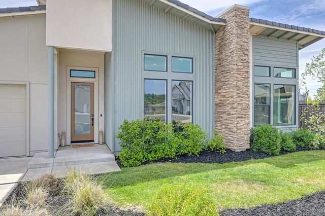 200 Pryor Ct, Rescue, CA 95672