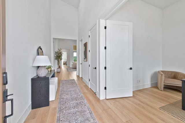 200 Pryor Ct, Rescue, CA 95672