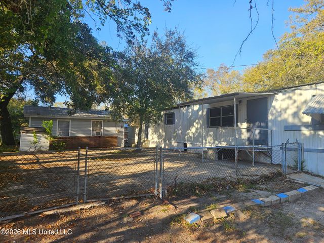 2000 18th Avenue, Gulfport, MS 39501