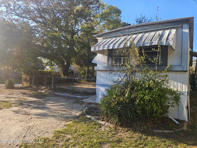 2000 18th Avenue, Gulfport, MS 39501