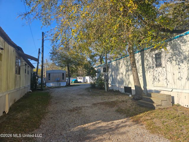 2000 18th Avenue, Gulfport, MS 39501