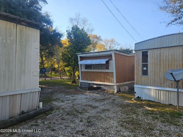 2000 18th Avenue, Gulfport, MS 39501