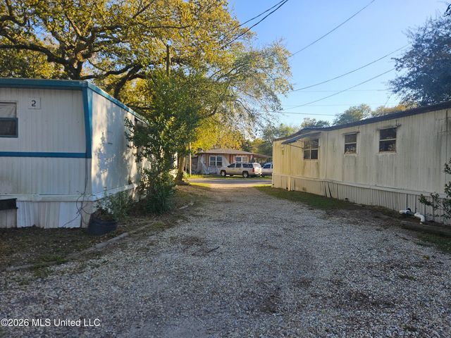 2000 18th Avenue, Gulfport, MS 39501