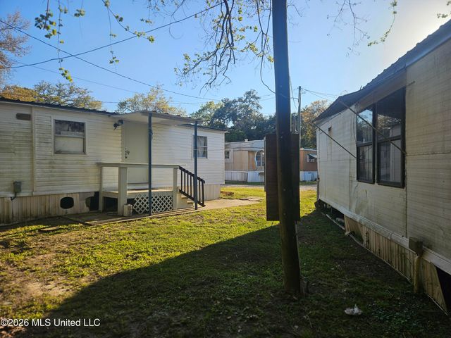 2000 18th Avenue, Gulfport, MS 39501