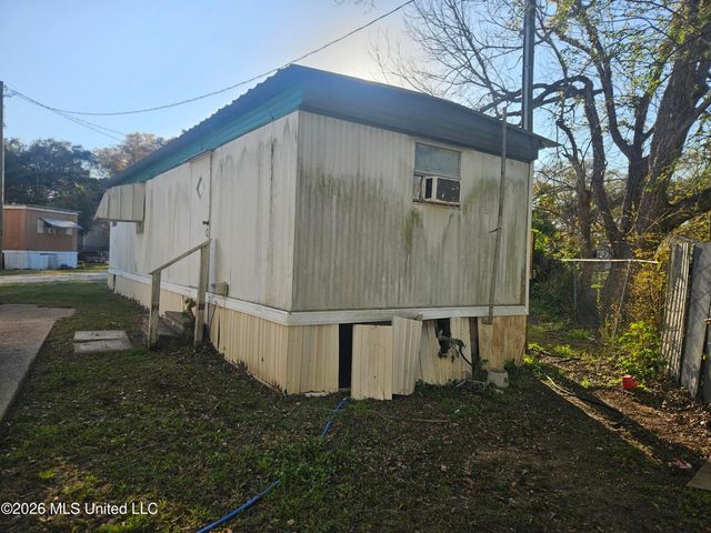 2000 18th Avenue, Gulfport, MS 39501