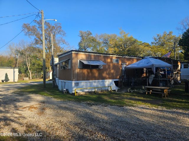 2000 18th Avenue, Gulfport, MS 39501