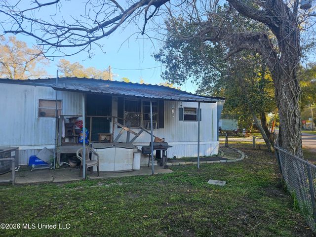 2000 18th Avenue, Gulfport, MS 39501