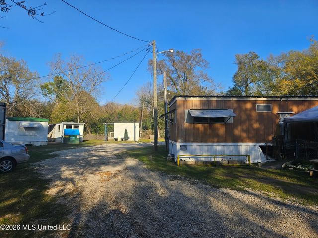 2000 18th Avenue, Gulfport, MS 39501