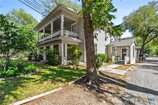 527 W San Antonio Street 6, San Marcos, TX 78666