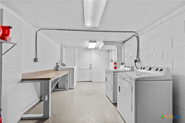 527 W San Antonio Street 6, San Marcos, TX 78666